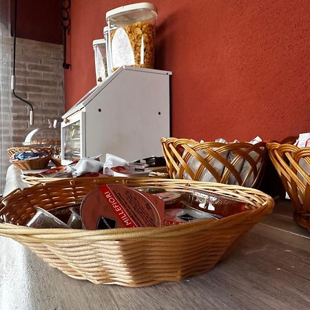 B&B A Casa Di Giulia Guidonia Montecelio Екстер'єр фото