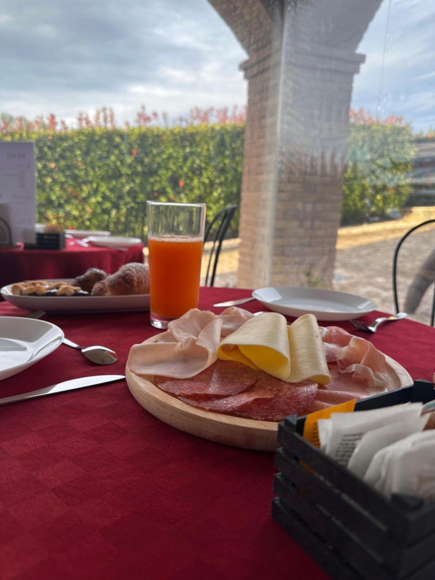 B&B A Casa Di Giulia Guidonia Montecelio Екстер'єр фото